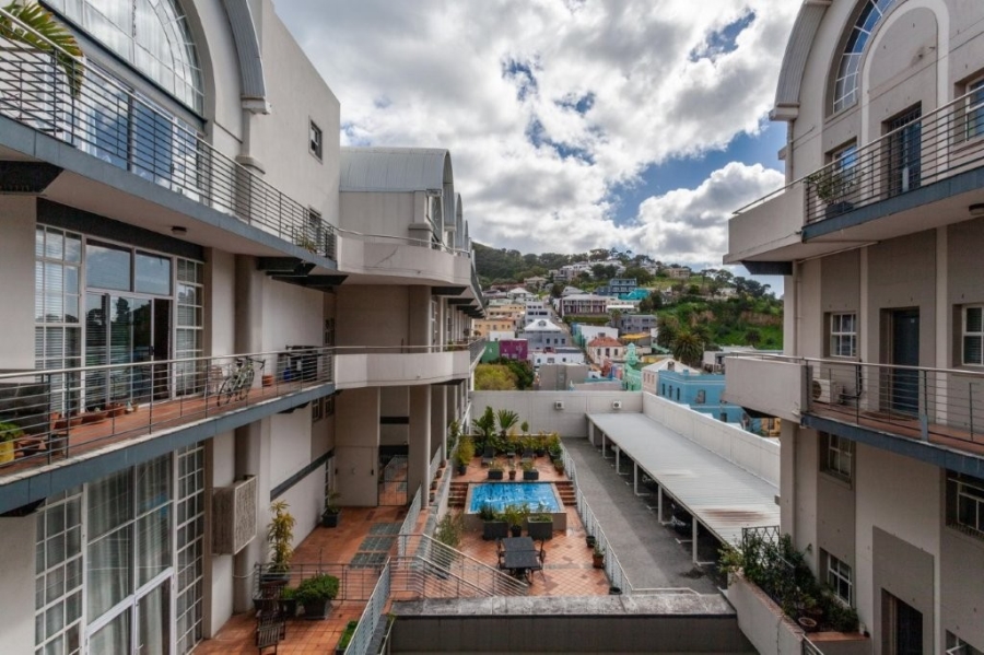 2 Bedroom Property for Sale in Cape Town City Centre Western Cape